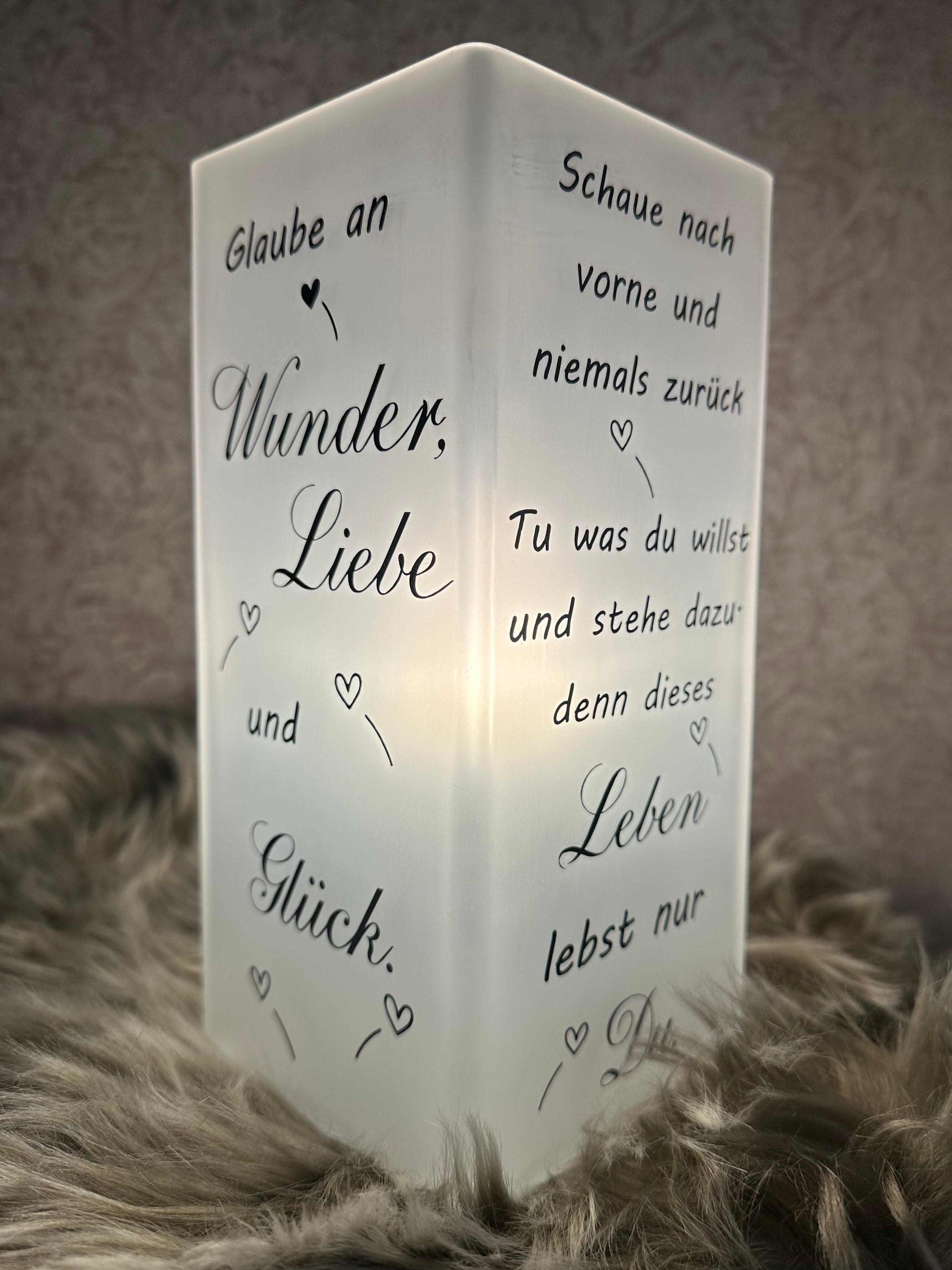 Tischlampe "Glaube an Wunder"